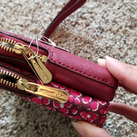 Michael Kors DBL GSSET Wristlet Jet Set Item - Picture 3 of 8